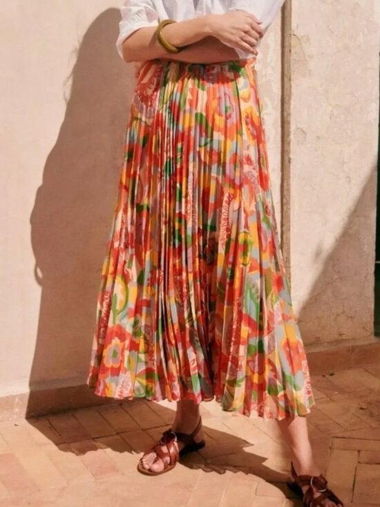 Sezane Dresses & Skirts - Sezane Dilo Midi Skirt Seventies Floral Pleated French Colorful Retro